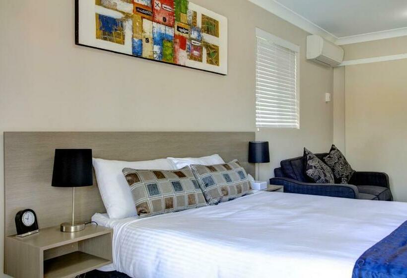 חדר סטנדרט נוף לבריכה, Beachpark Apartments Coffs Harbour