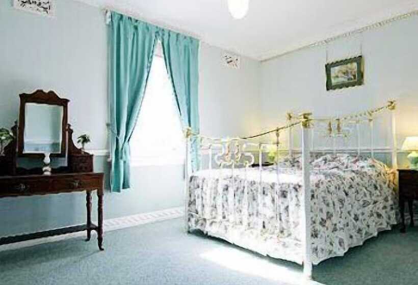 سوییت, Briardale Bed & Breakfast