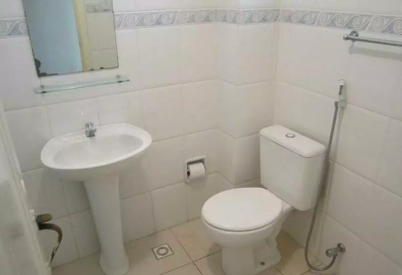 Standard Kolmen Hengen Huone, Carioca