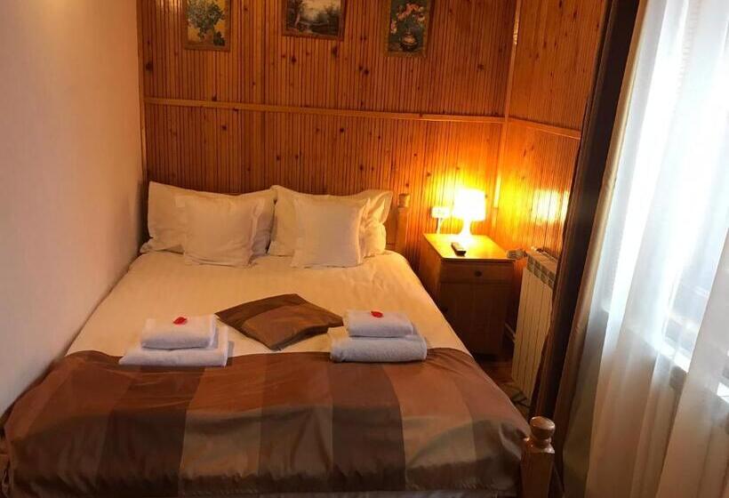 דירת שלושה חדרים, Flora Alpina