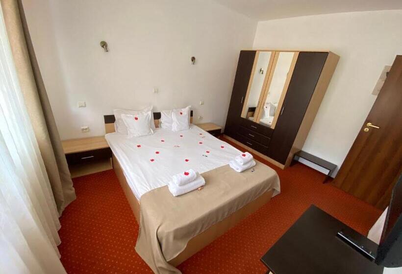 דירת שני חדרים, Flora Alpina