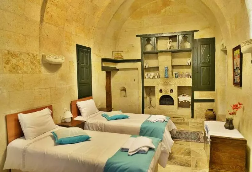 اتاق استاندارد سه نفره, Heaven Cave House   Razziya Evi