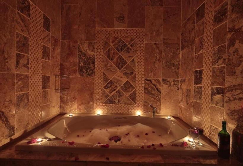 חדר משפחתי, Heaven Cave House   Razziya Evi