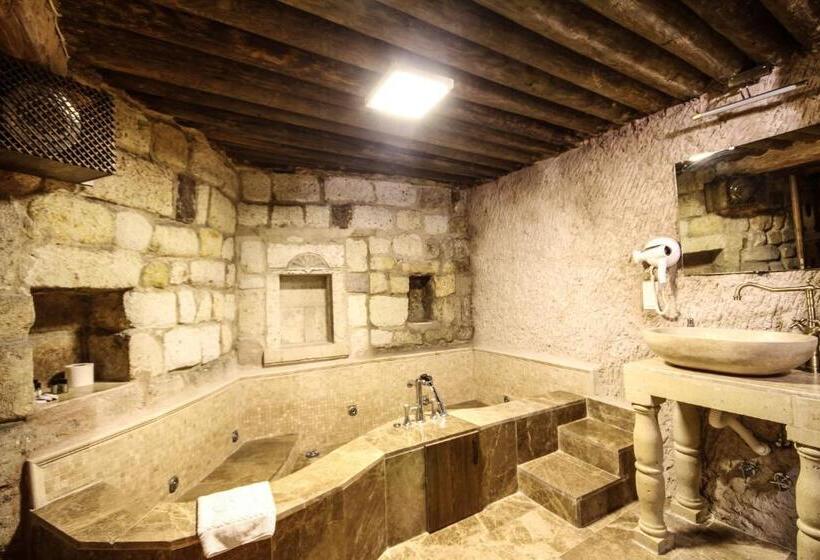 חדר משפחתי, Heaven Cave House   Razziya Evi