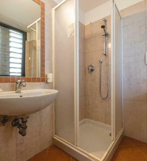 חדר סטנדרט עם מרפסת, Loretta & Dependance