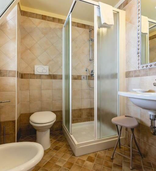 חדר סטנדרט עם מרפסת, Loretta & Dependance