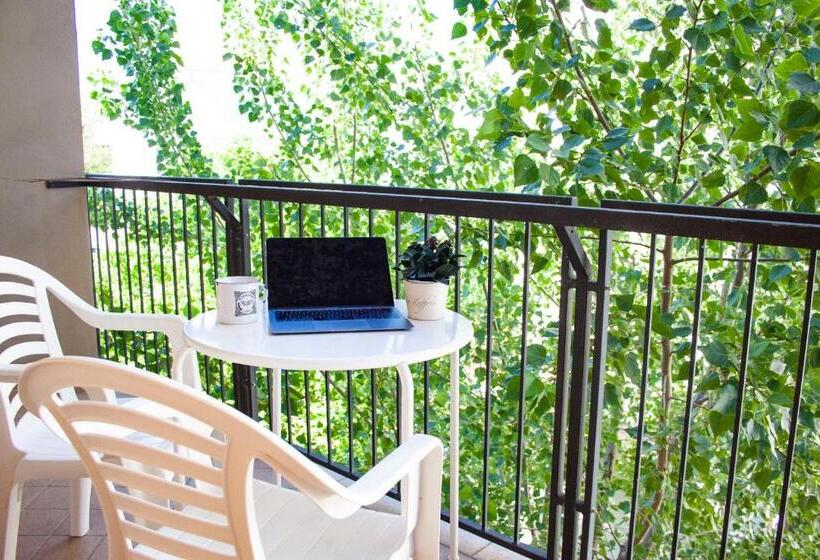 חדר סטנדרט עם מרפסת, Loretta & Dependance