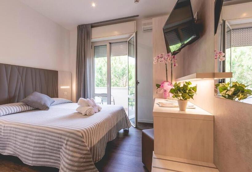 חדר סטנדרט, Loretta & Dependance