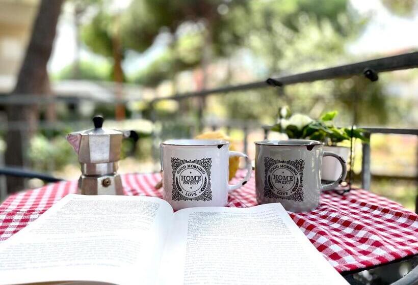 דירת חדר, Loretta & Dependance