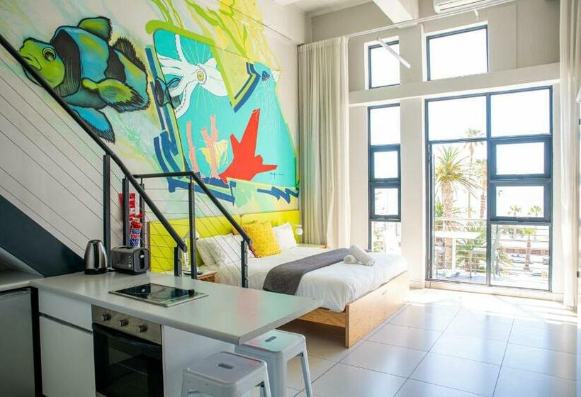 Студио Deluxe Вид на Море, Mojo Hotel & Market