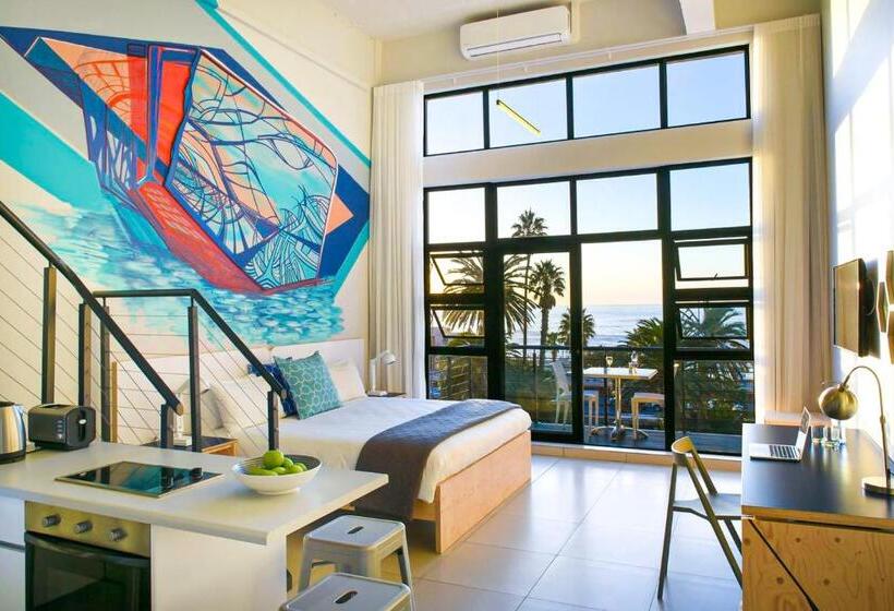 Студио Deluxe Вид на Море, Mojo Hotel & Market