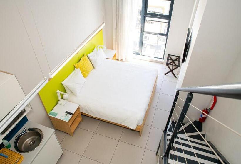 Студия Стандарт, Mojo Hotel & Market