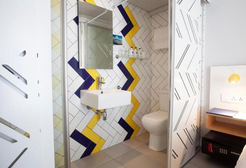 Номер Стандарт, Mojo Hotel & Market