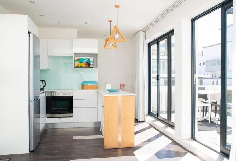 Номер Стандарт Вид на Море с Балконом, Mojo Hotel & Market