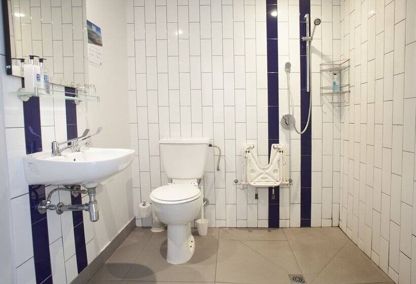 Студия Стандарт, Mojo Hotel & Market