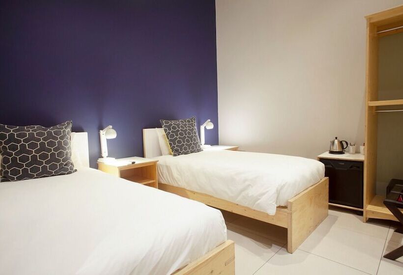 Номер Стандарт, Mojo Hotel & Market