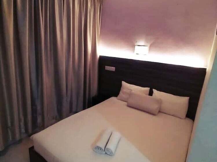 스탠다드 룸 퀸사이즈 침대, One Point Hotel   Rh Plaza