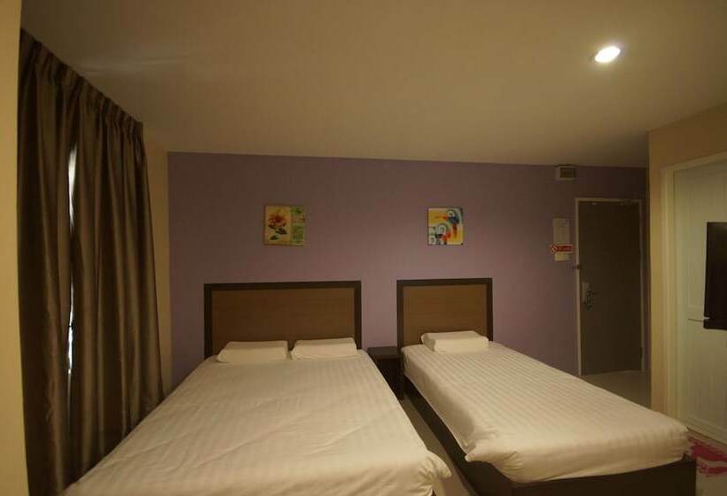 Семейный Номер, One Point Hotel   Rh Plaza