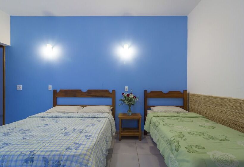 Chambre Triple Supérieure, Pousada Camila