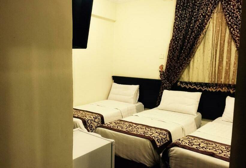 اتاق استاندارد سه نفره, Qasr Alriyadh Hotel Apartments