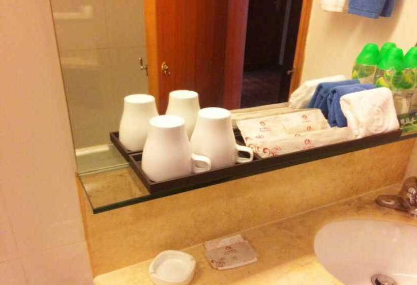 스탠다드 트리플 룸, Shenzhen Lido