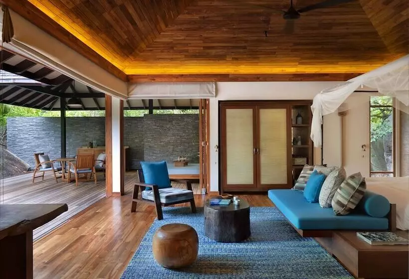 ویلای یک اتاق خوابه با استخر شنا, Six Senses Zil Pasyon, Seychelles