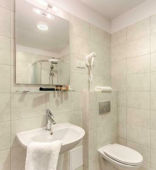 غرفة قياسية مطلة على المدينة, Zulian Aparthotel By Artery Hotels