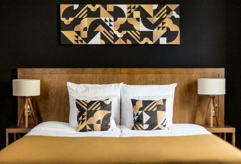 غرفة قياسية مطلة على المدينة, Zulian Aparthotel By Artery Hotels