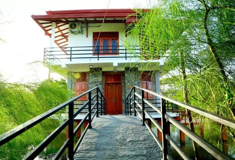 スーペリアールーム, Lake Villa Resort