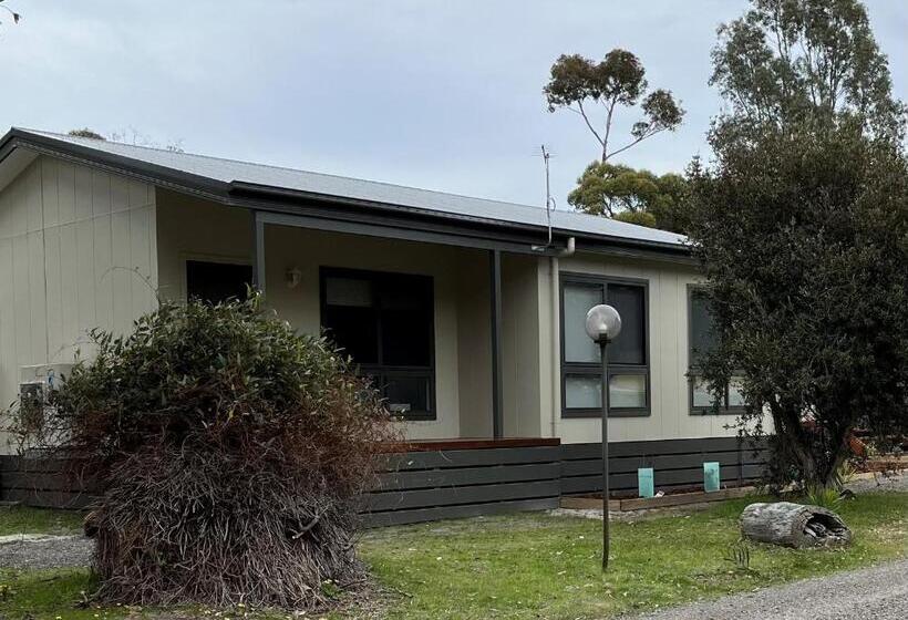 Вилла 2 Спальни, Mountain View Motor Inn & Holiday Lodges