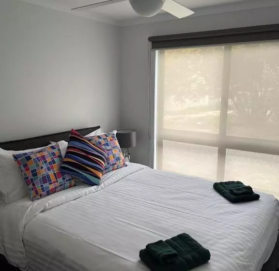 ツーベッドルーム　ヴィラ, Mountain View Motor Inn & Holiday Lodges