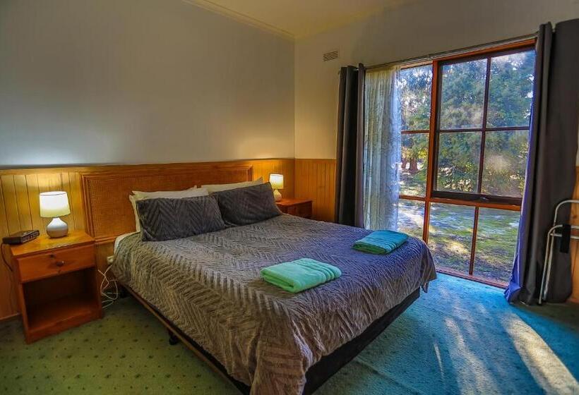 Дом 2 Спальни, Mountain View Motor Inn & Holiday Lodges