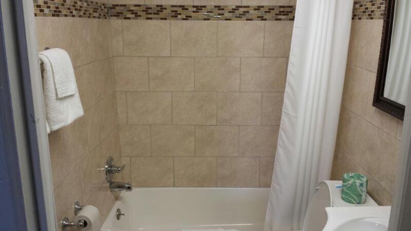 غرفة قياسية, Royal Inn