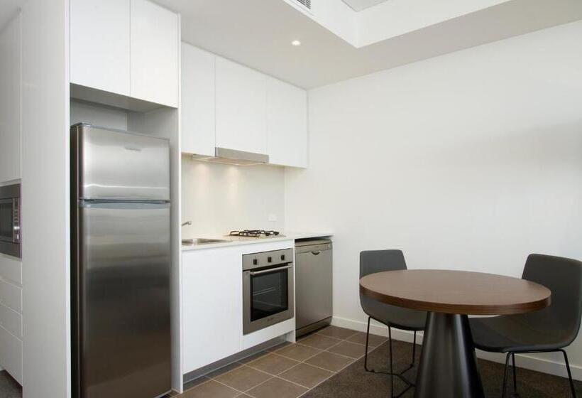 סטודיו אקזקיוטיב, Silkari Suites At Chatswood