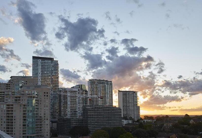 דירת 2 חדרים עם טרסה, Silkari Suites At Chatswood