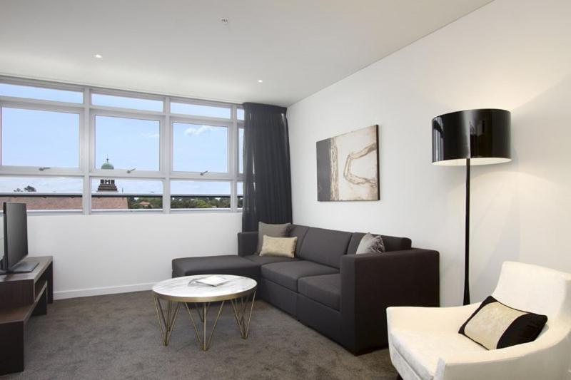 Апартаменты 2 Спальни с Балконом, Silkari Suites At Chatswood