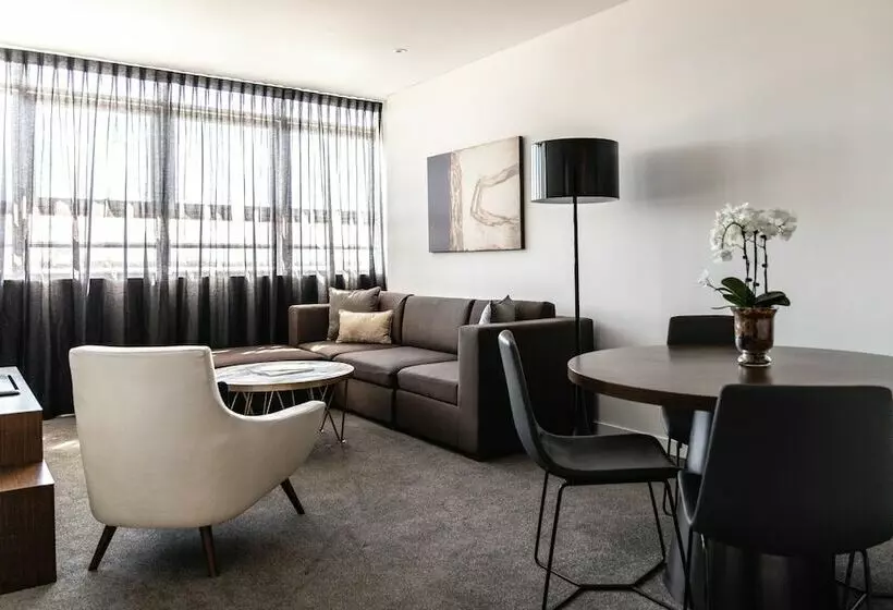 Executive-huoneisto 1 Makuuhuone, Silkari Suites At Chatswood