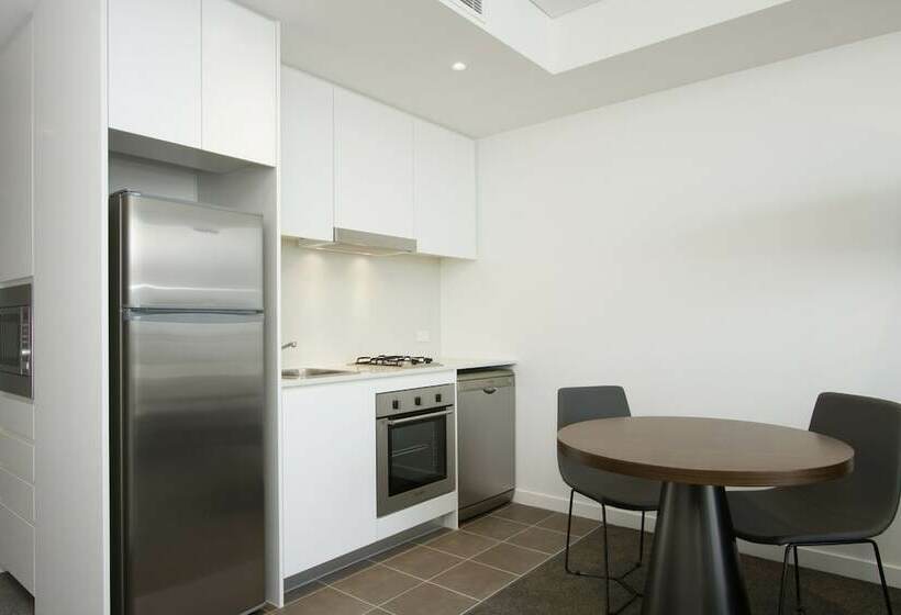 סטודיו אקזקיוטיב, Silkari Suites At Chatswood