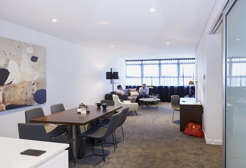 דירת אקזקיוטיב 2 חדרים, Silkari Suites At Chatswood