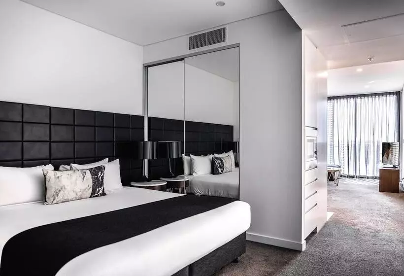 Standard-studio Parveke, Silkari Suites At Chatswood
