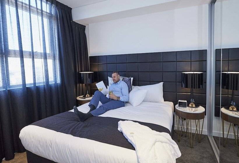 דירה בת חדר שינה 1 עם מרפסת, Silkari Suites At Chatswood