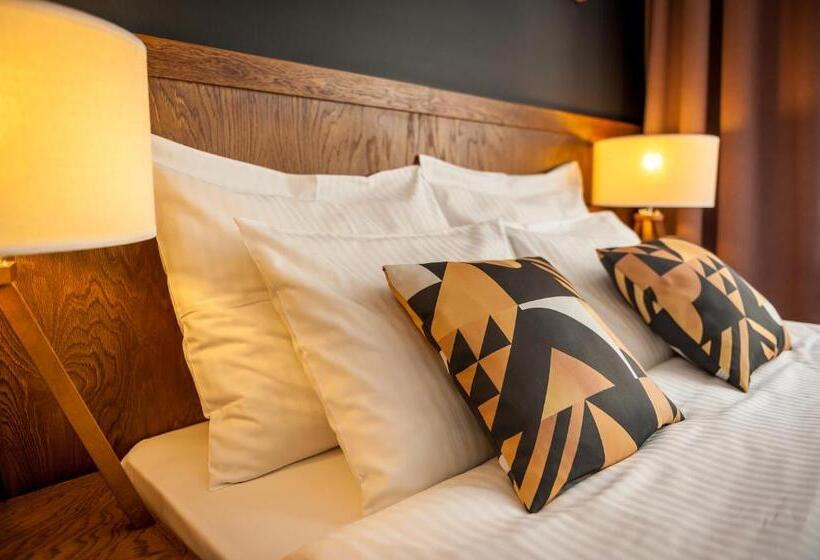 Номер Стандарт Вид на Сад, Zulian Aparthotel By Artery Hotels