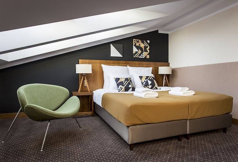 غرفة قياسية مطلة على المدينة, Zulian Aparthotel By Artery Hotels