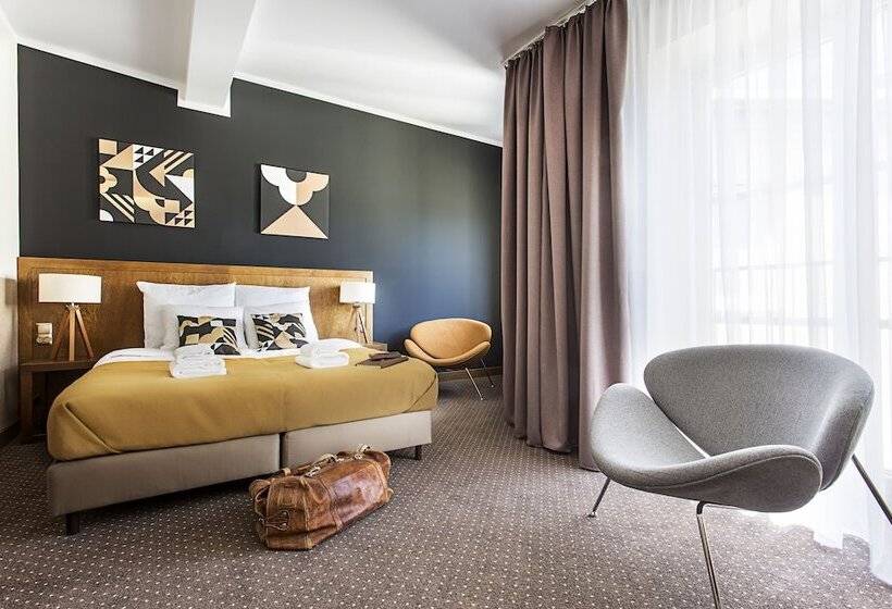 غرفة قياسية رباعية, Zulian Aparthotel By Artery Hotels