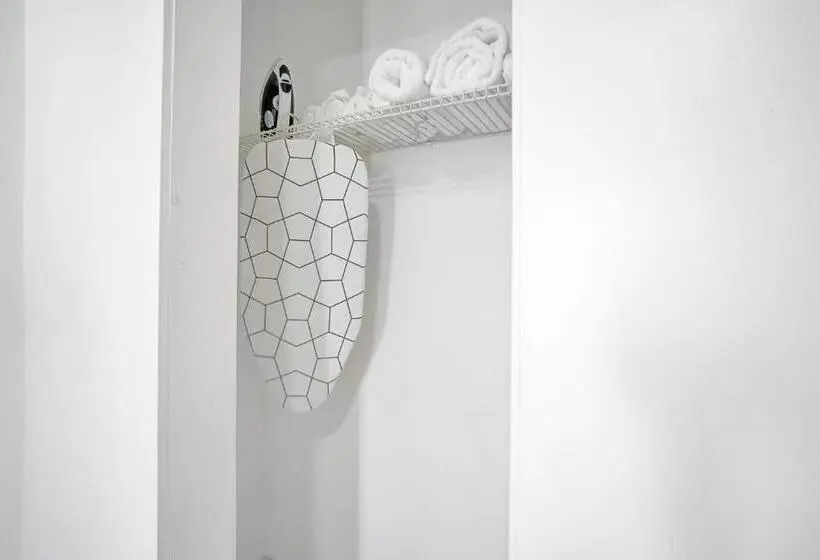 آپارتمان 1 خوابه با بالکن, Elegant Wynwood Flats