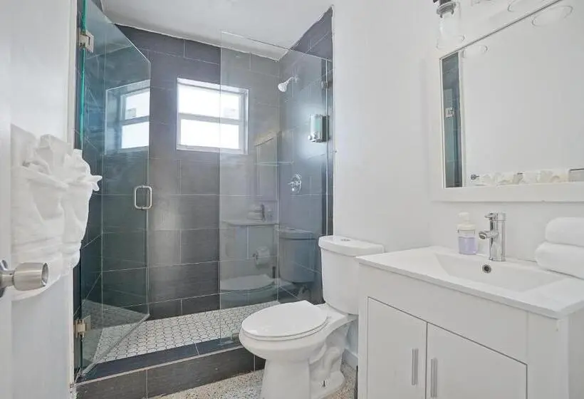 آپارتمان 1 خوابه با بالکن, Elegant Wynwood Flats