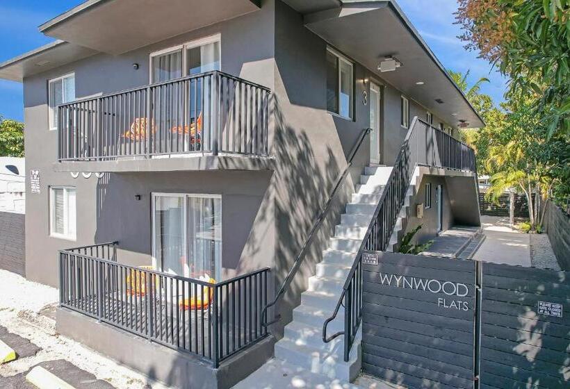 带1个卧室的带阳台的公寓, Elegant Wynwood Flats