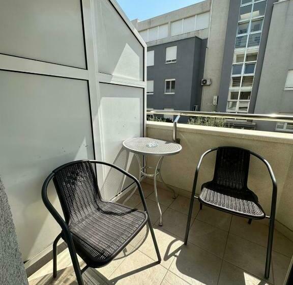 Quarto Estandar com Sacada, Adriatic Queen Residence