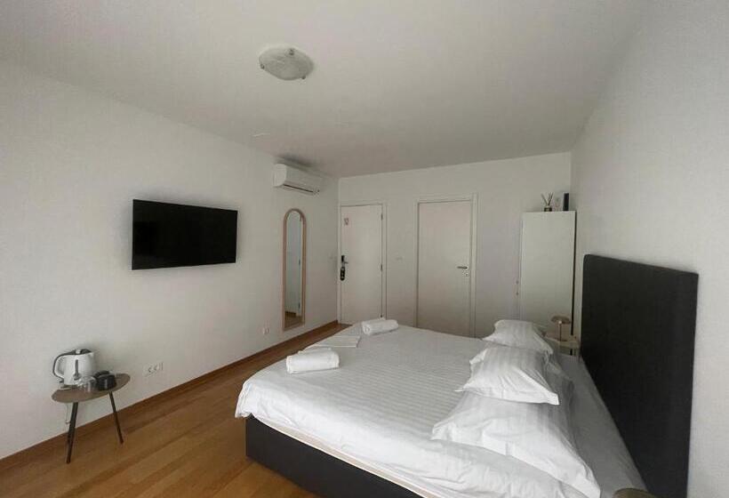 Quarto Estandar com Sacada, Adriatic Queen Residence