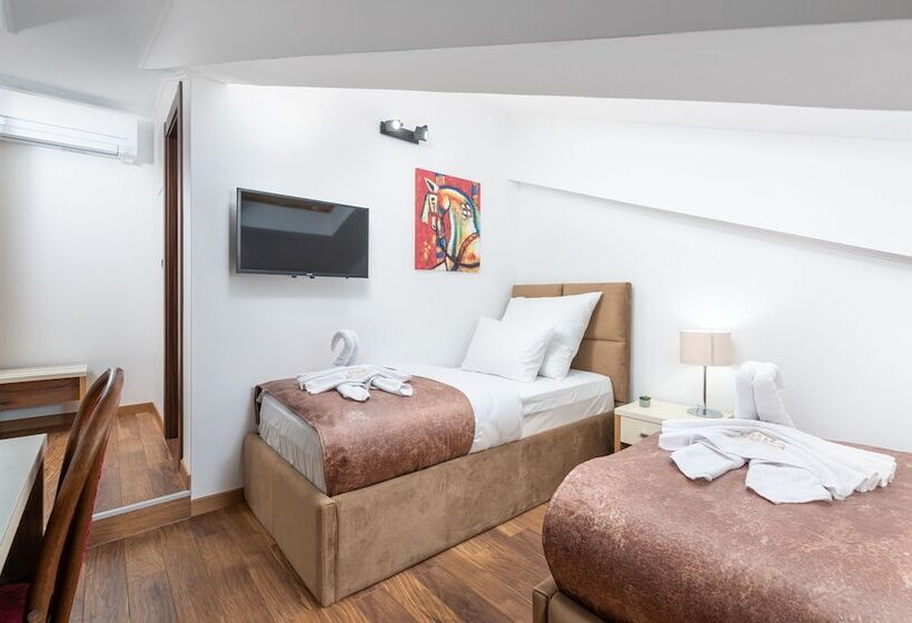 基本间, Dua Residence